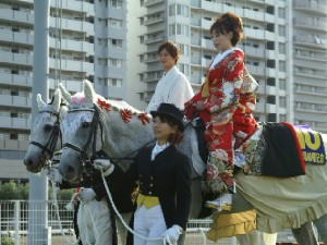 川崎競馬の誘導馬　増田騎手披露宴　登場時　１
