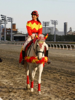 川崎競馬の誘導馬　１月開催　佐々木竹見カップＶｅｒ　その１　トーチくん１