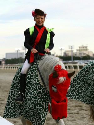 川崎競馬の誘導馬　１月開催　獅子舞Ｖｅｒ　３