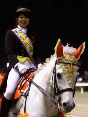 川崎競馬の誘導馬　１１月開催　川崎ジョッキーズカップ　３