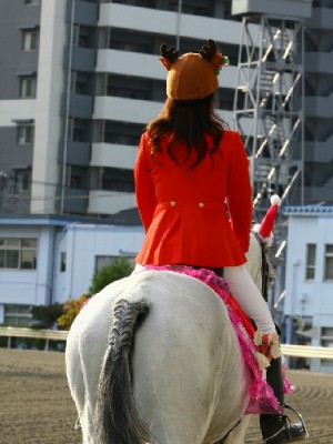 川崎競馬の誘導馬　１２月開催　ｘｍａｓ平場Ｖｅｒ　トーチくん　５