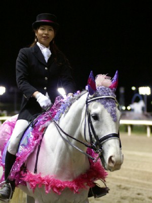 川崎競馬の誘導馬　５月開催　特別Ｒ　藤Ｖｅｒ　アロワナくん　３