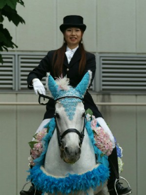 川崎競馬の誘導馬　６月開催　紫陽花Ｖｅｒ　ユーちゃん　１