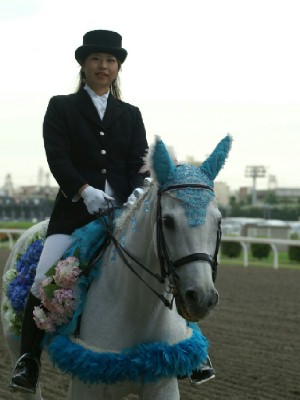 川崎競馬の誘導馬　６月開催　紫陽花Ｖｅｒ　ユーちゃん　３