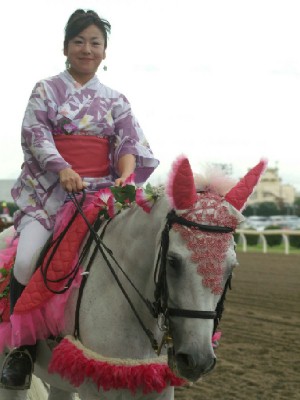 川崎競馬の誘導馬　７月後半開催　朝顔＆浴衣　ユーちゃん１